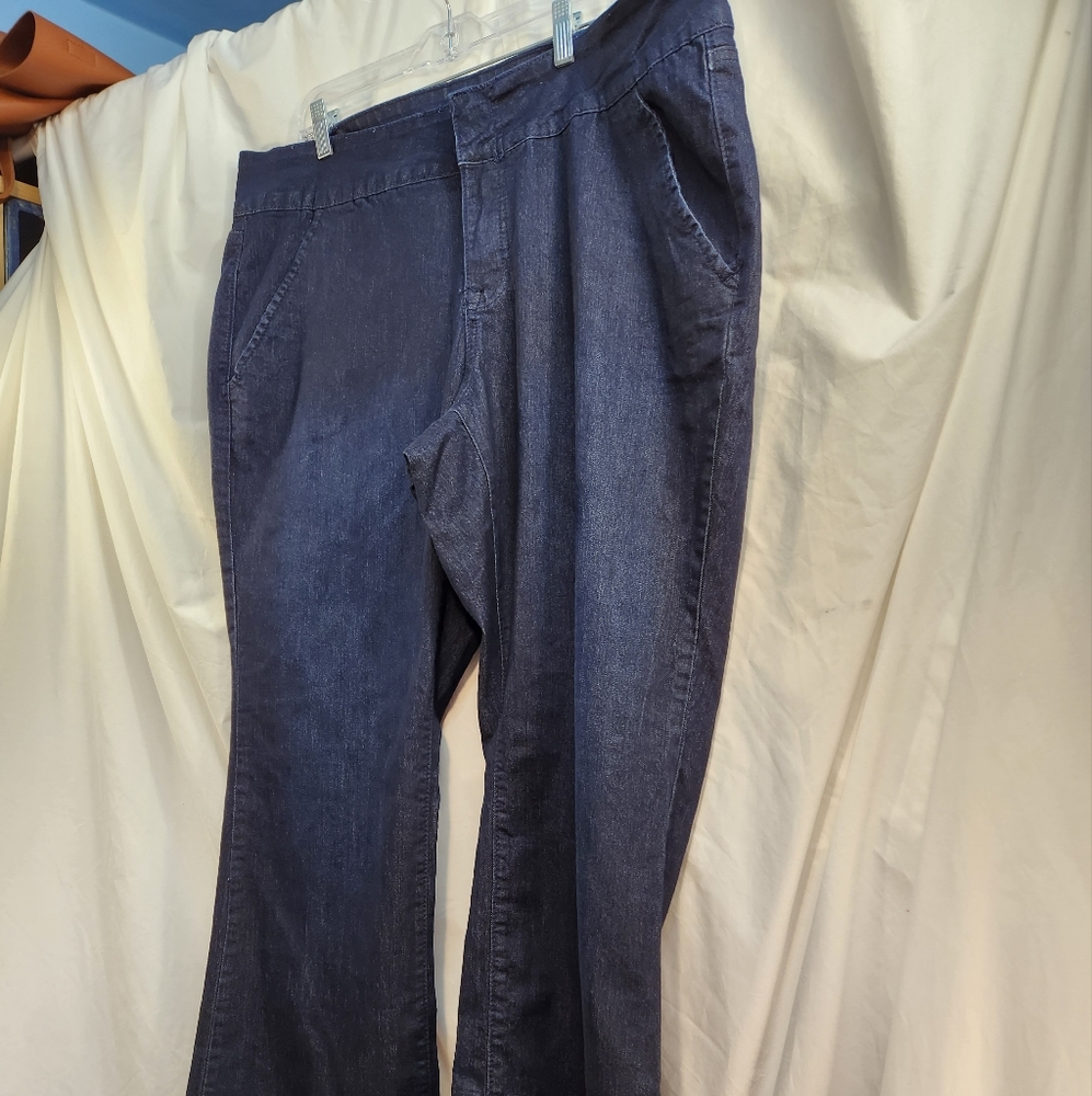 ZANADI JEANS